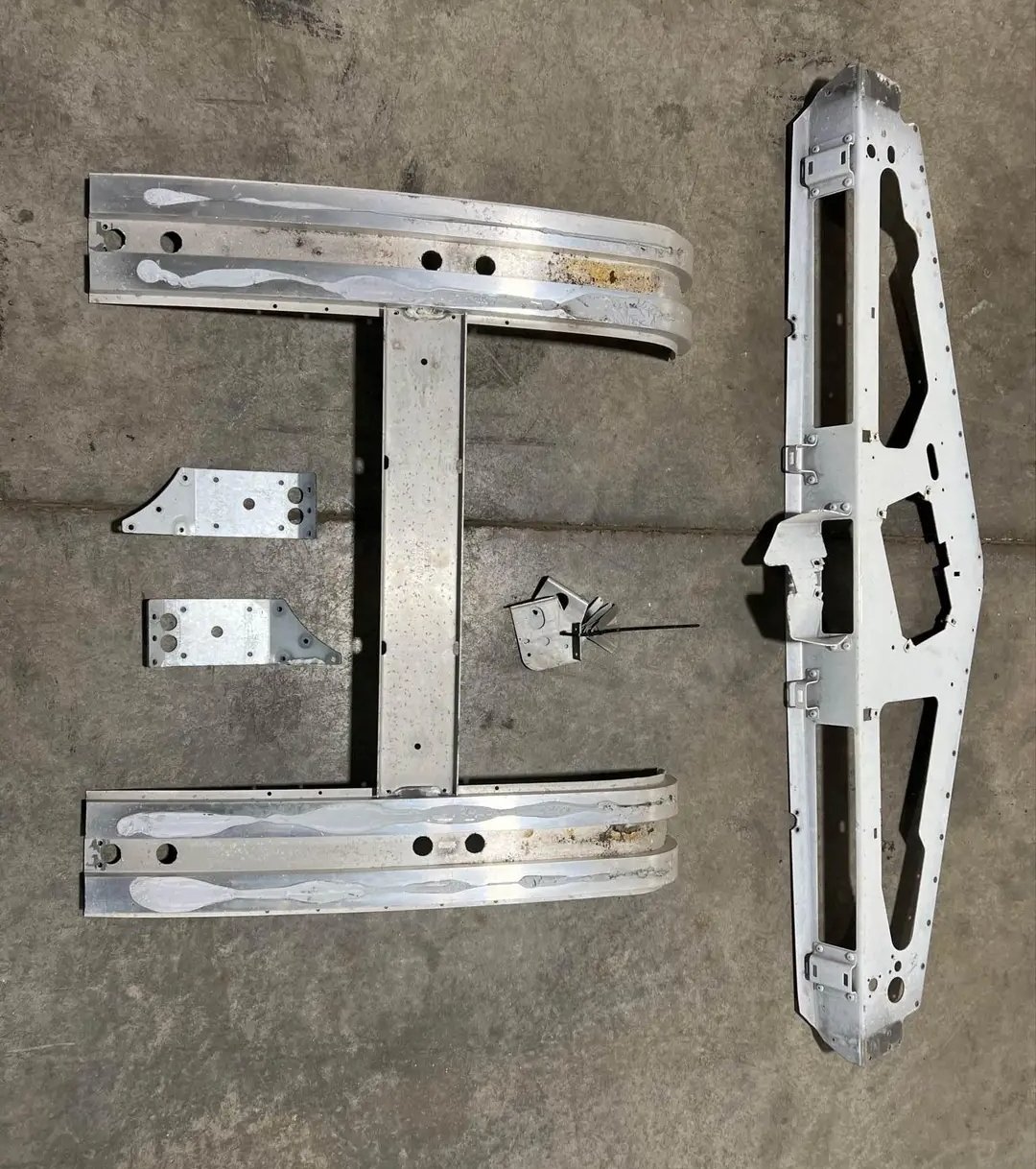 Screenshot_20250630-093107_Lite Peterbilt conversion - Image 1