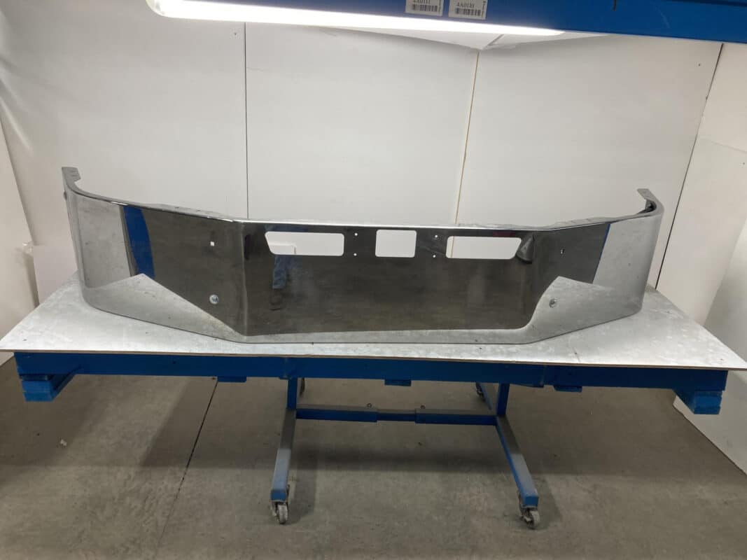 Freightliner bumper